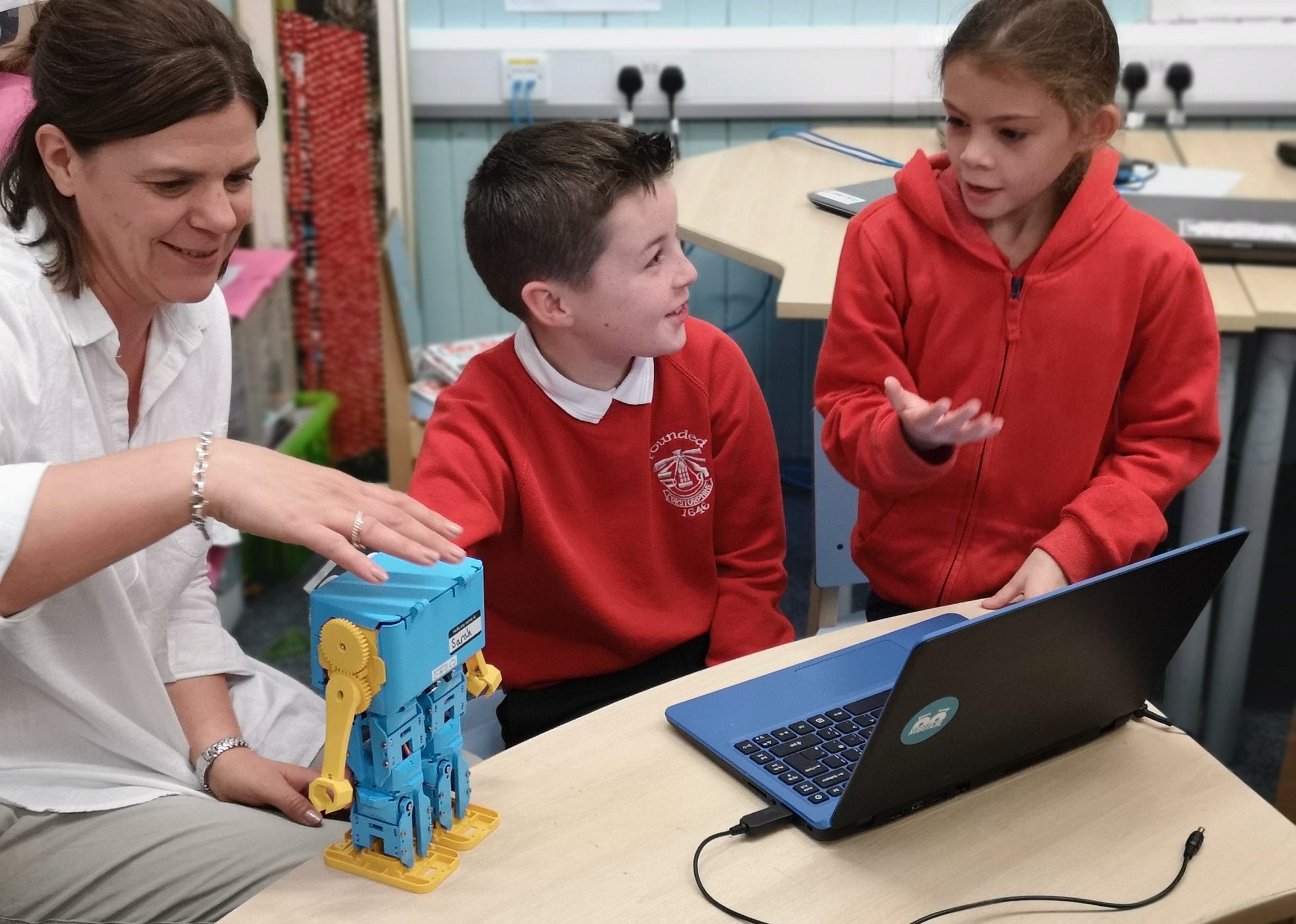 Using Scratch to Teach Programming | Robotical